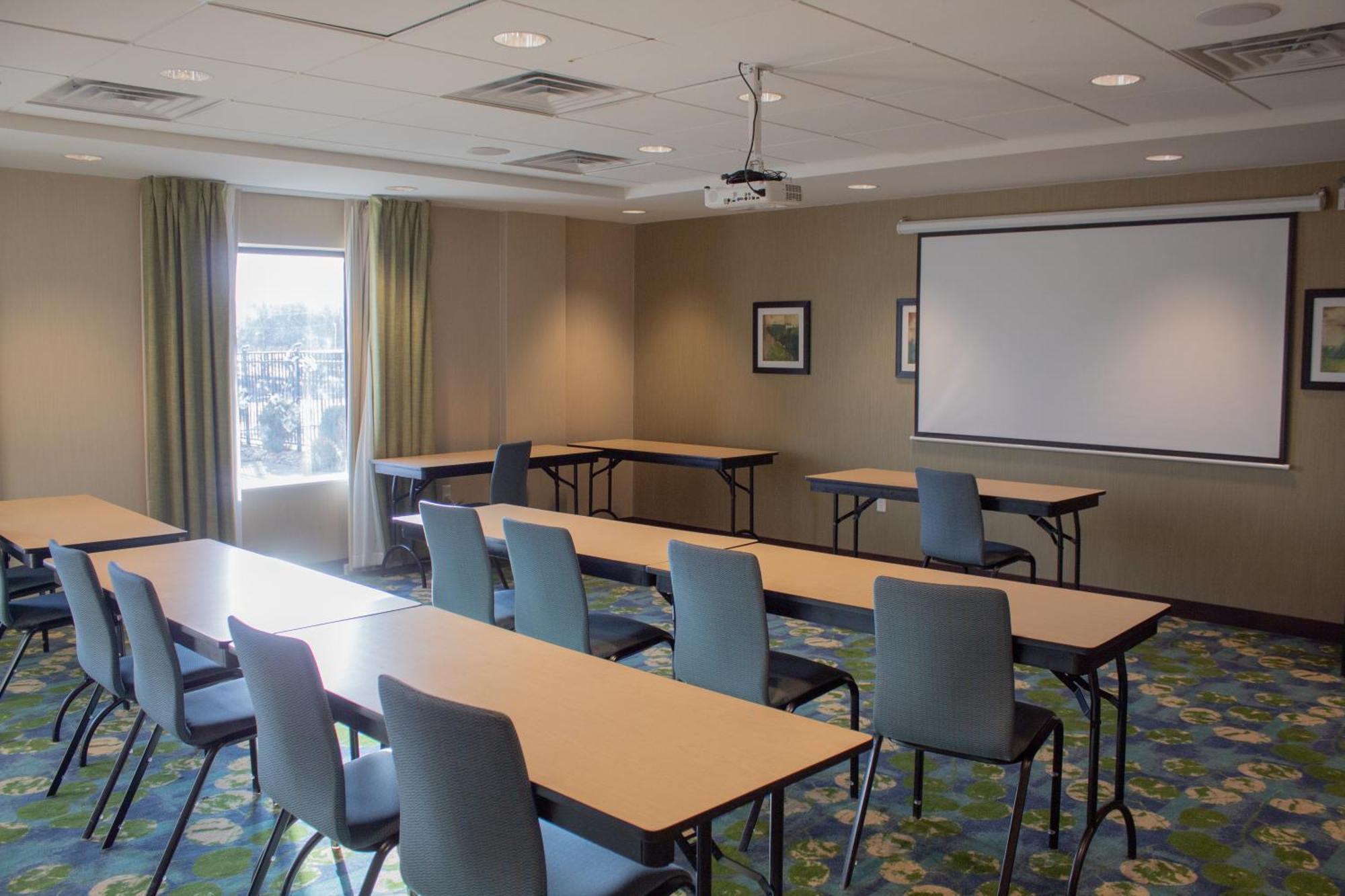 Hampton Inn & Suites Big Rapids, Mi Exteriér fotografie